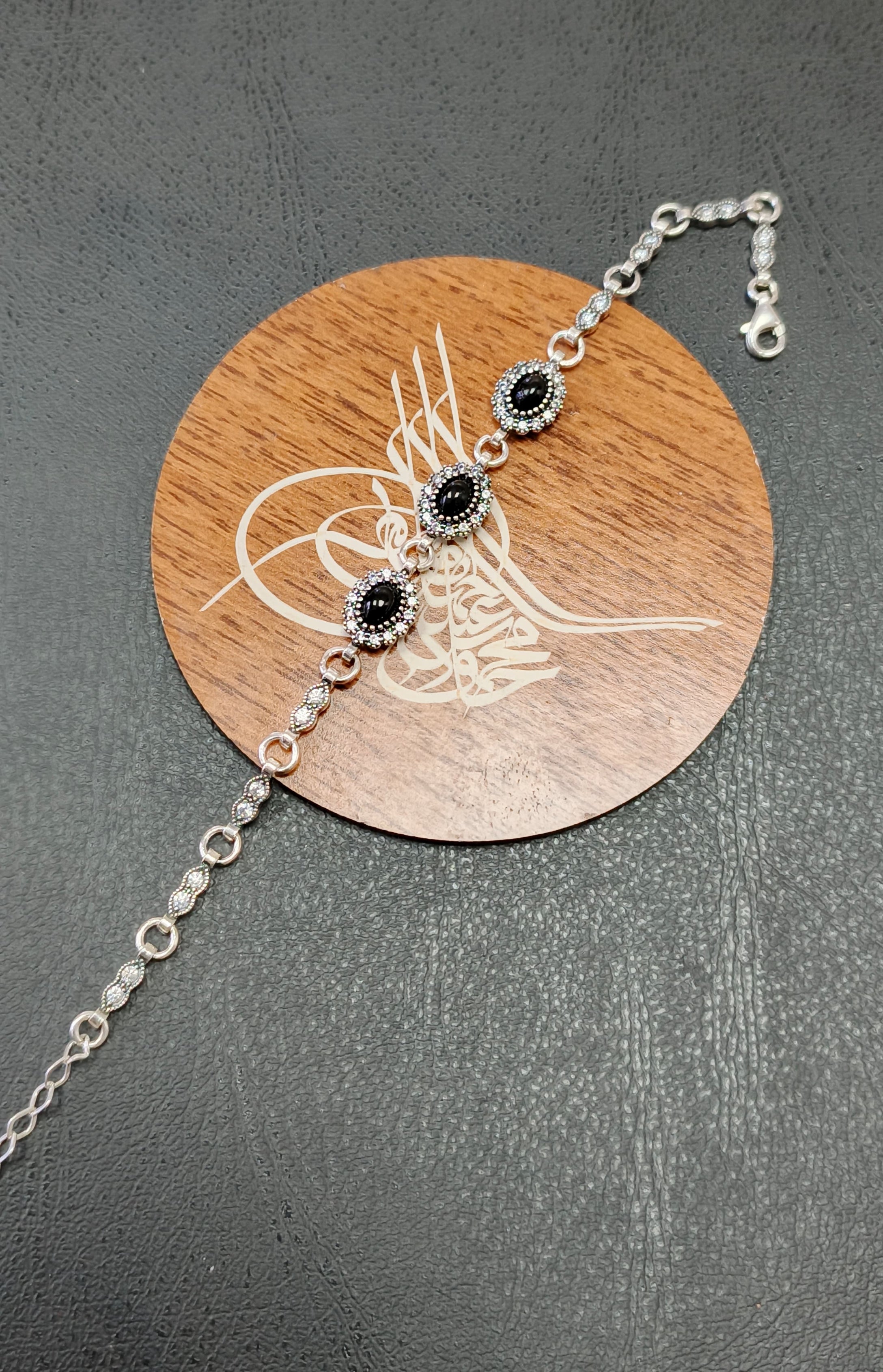 OLTU TAŞINDAN YAPILMA KOLYELER